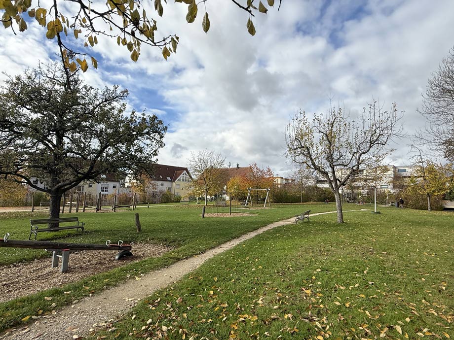 Park um die Ecke Etagenwohnung Esslingen-Oberesslingen