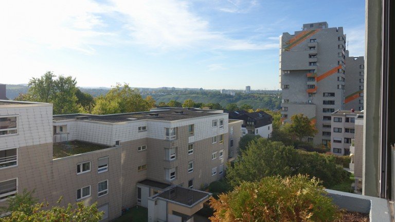 Ausblick vom Balkon Stuttgart-Neugereut Wohnung Ausblick + Ruhe: 4-Zimmer mit EBK, Balkon, TG + Aufzug