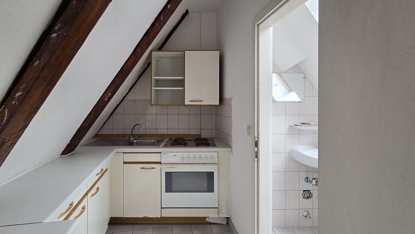 zus�tzliches Dachstudio mit eigener K�che Dachgeschosswohnung N�rtingen