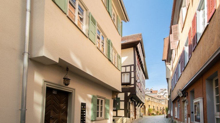 zentral in der �stlichen Altstadt wohnen Esslingen Etagenwohnung Charmante Wohnung in einer der sch�nsten Altstadtgassen in Esslingen