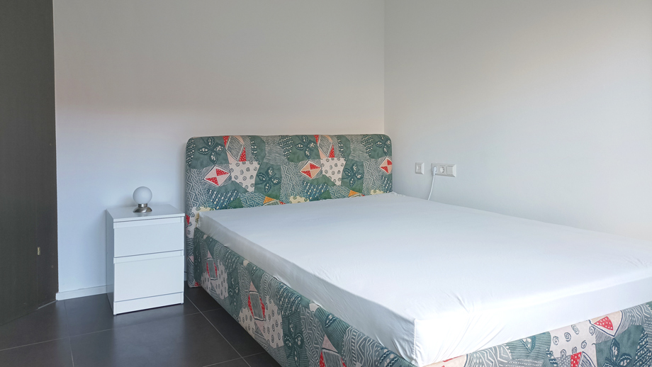 Schlafzimmer mit Bett Wohnung Aichwald-Krummhardt