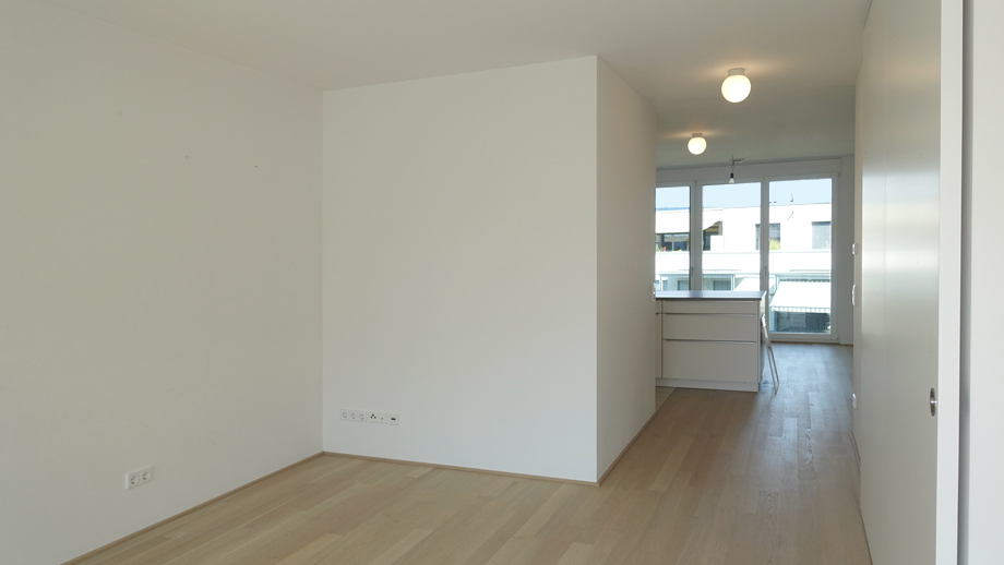 Wohnzimmer mit Blick zur K�che und zum Essbereich Etagenwohnung Esslingen-Pliensauvorstadt- Gr�ne H�fe