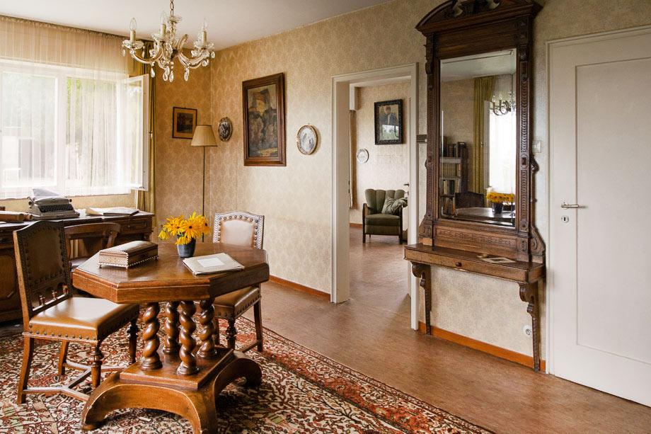 Wohnzimmer im EG Mehrfamilienhaus Esslingen am Neckar