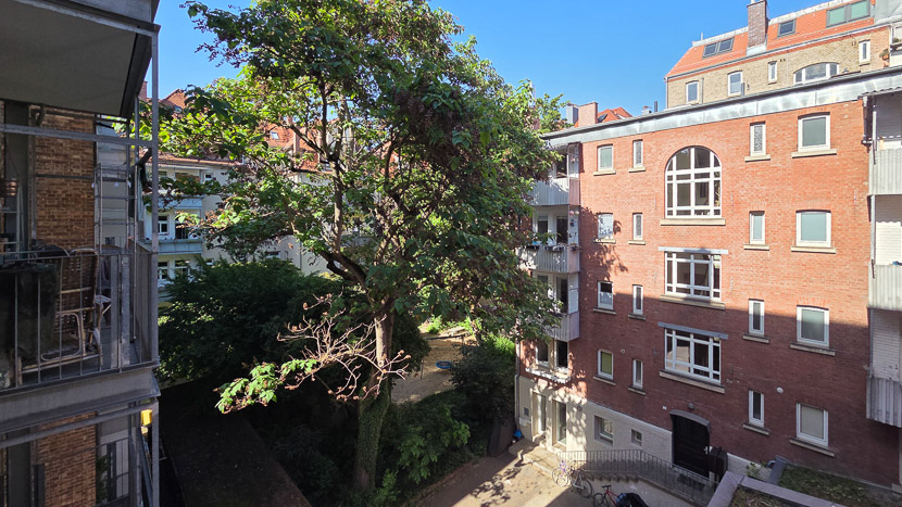 ruhiger Innenhof mit viel Gr�n und Aufenthaltsm�glichkeiten Etagenwohnung Stuttgart