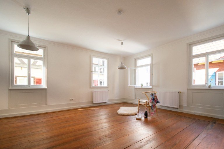 Helle R�ume und viele Fenster Esslingen Etagenwohnung Neu renovierte Wohnung, mitten in der historischen Altstadt in Esslingen