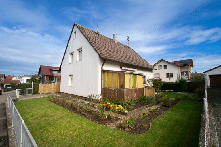 viel Platz auf 520m�gro�em Grundst�ck Neenstetten Einfamilienhaus Freistehendes Einfamilienhaus mit gepflegtem Garten