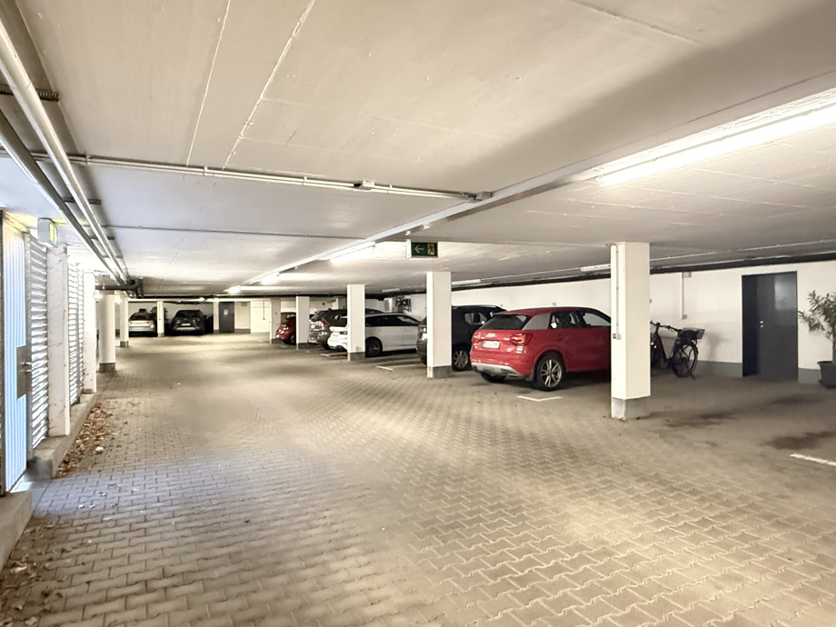 Tiefgaragenstellplatz auf Wunsch Maisonettewohnung Esslingen-Gr�ne H�fe