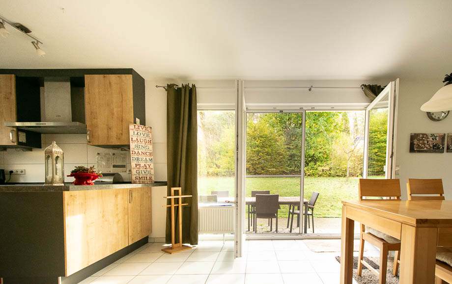 gro�er Wohnbereich mit offener K�che Zweifamilienhaus Kirchberg