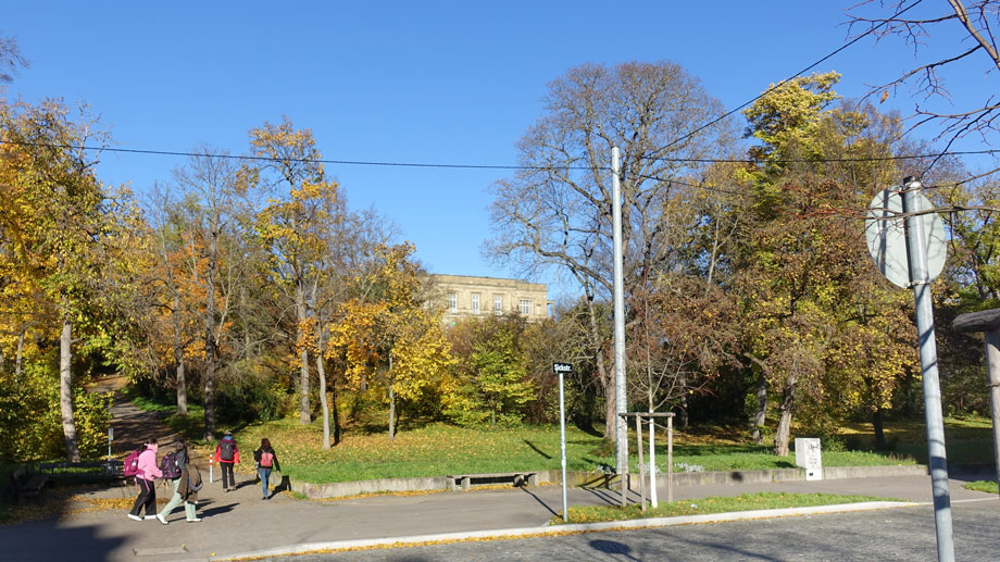 wenige Schritte bis zum Park Dachgeschosswohnung Stuttgart-Ost