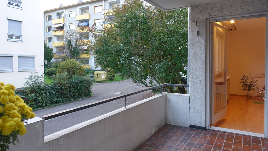 gro�er S�dwest-Balkon Etagenwohnung Esslingen-Mettingen