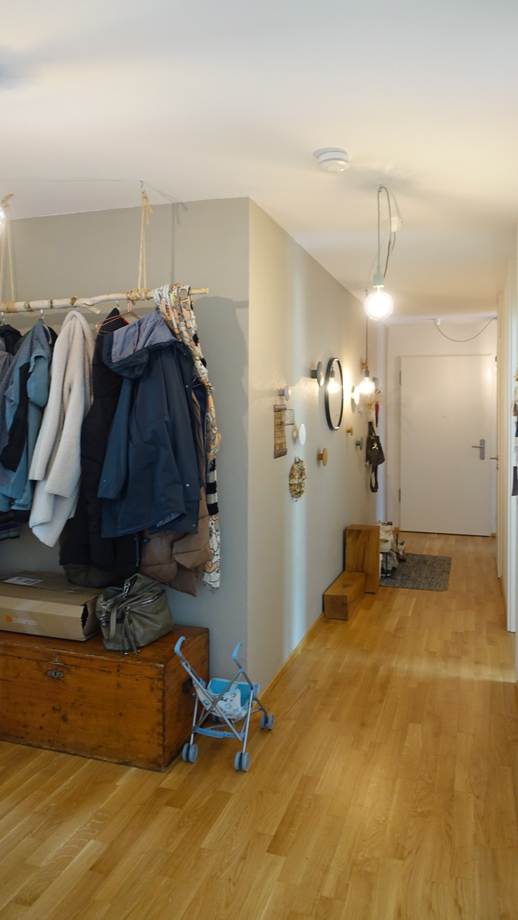 Flur mit Garderobe Etagenwohnung Esslingen-Gr�ne H�fe