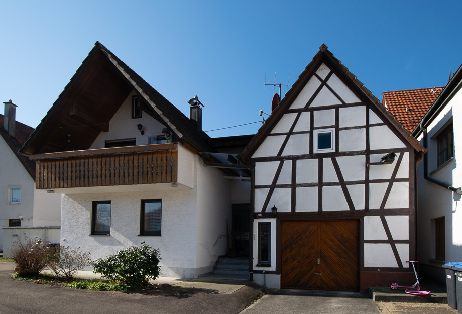 mit Balkonen und Lagerfl�chen Mehrfamilienhaus Kuchen
