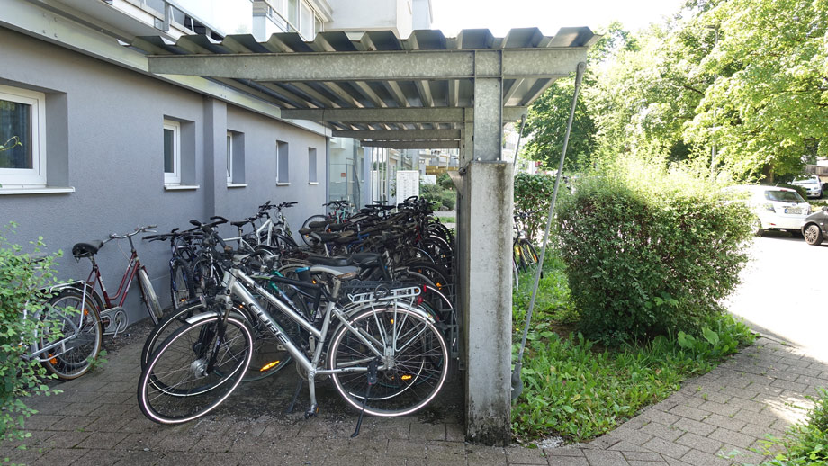 Fahrradstellplatz �berdacht Wohnung T�bingen-Mitte
