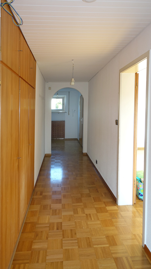 Flur mit Einbauschrank Dachgeschosswohnung Esslingen