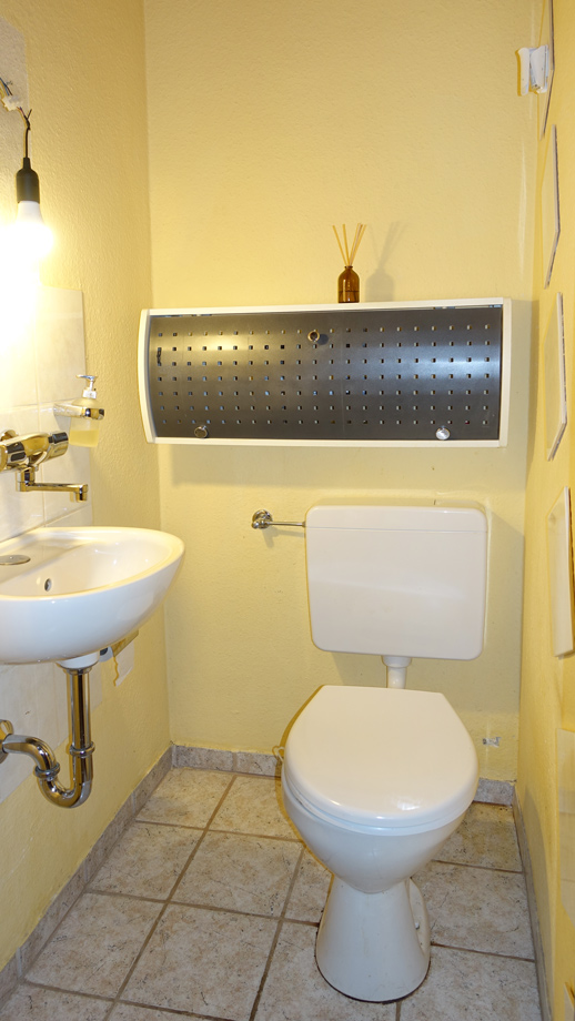 separates WC Wohnung Stuttgart-Neugereut