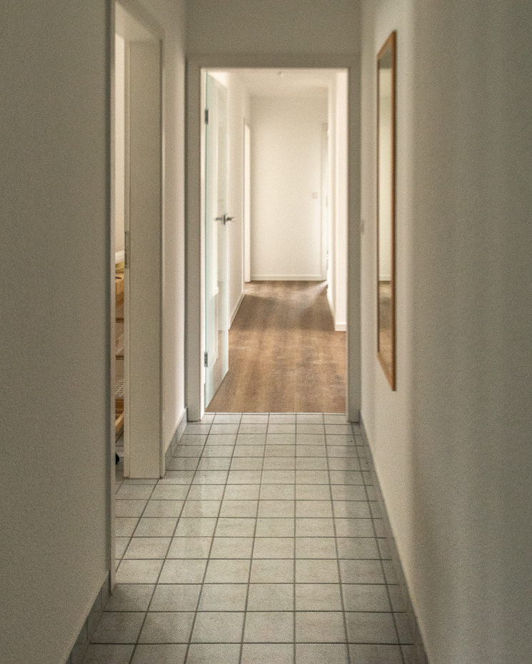 Flur mit Stauraum und Platz f�r Garderobe Etagenwohnung Esslingen
