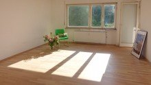 gro�es sonniges Wohnzimmer Gro�e 3,5-Zimmer-Wohnung mit Balkon + Garagenstellplatz