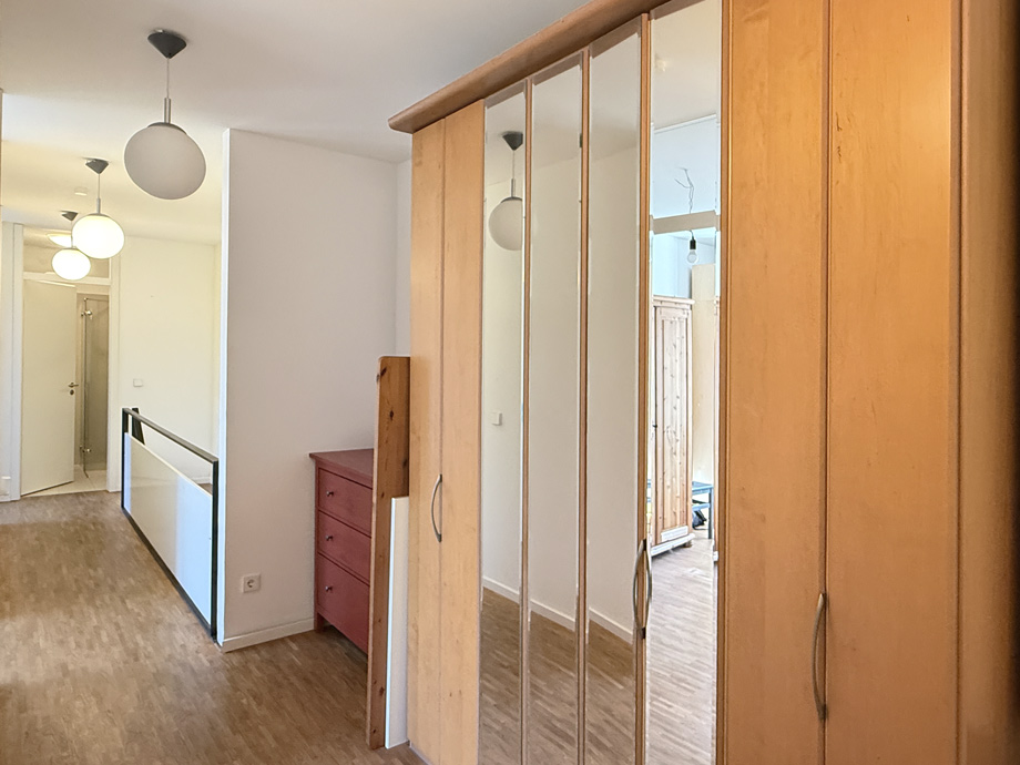 OG Flur mit Schrankraum Maisonettewohnung Esslingen-Gr�ne H�fe