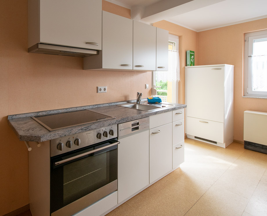 Einbauk�che in der Wohnung 1 und 3 Mehrfamilienhaus Denkendorf