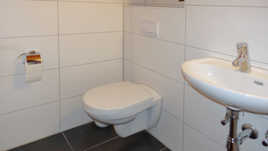 neues WC Wohnung Esslingen