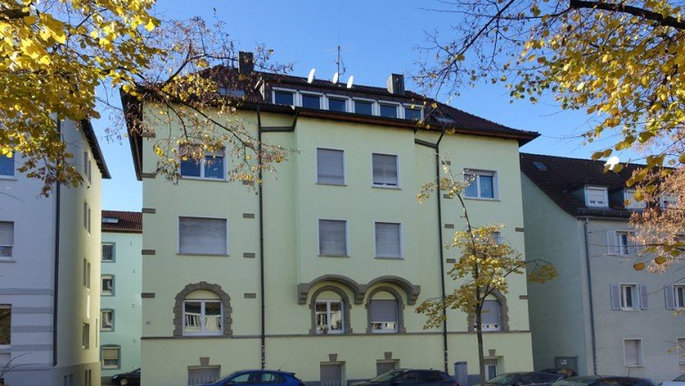 Stuttgart-Ost Dachgeschosswohnung F�r den Nestbau unterm Dach ! Ruhige Lage direkt am Park