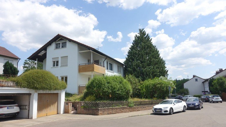  Esslingen-Lerchen�cker Etagenwohnung Ruhige Lage in den Lerchen�ckern - Balkon - Stellplatz