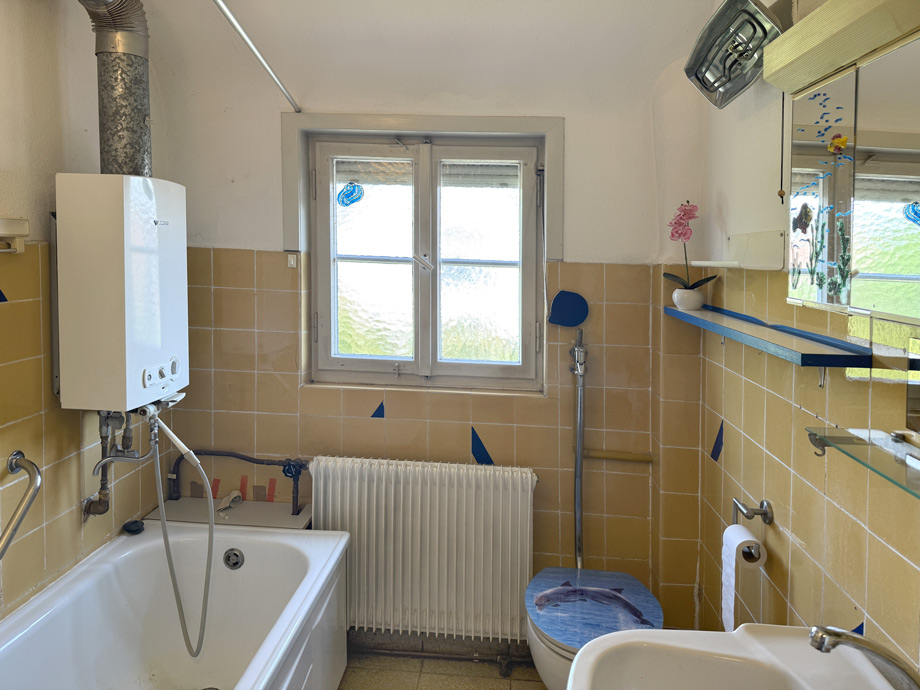 Bad mit Fenster Wohnung N�rtingen