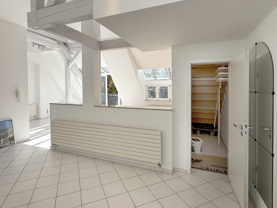 Diele und Abstellraum Dachgeschosswohnung Ostfildern-Scharnhauser Park