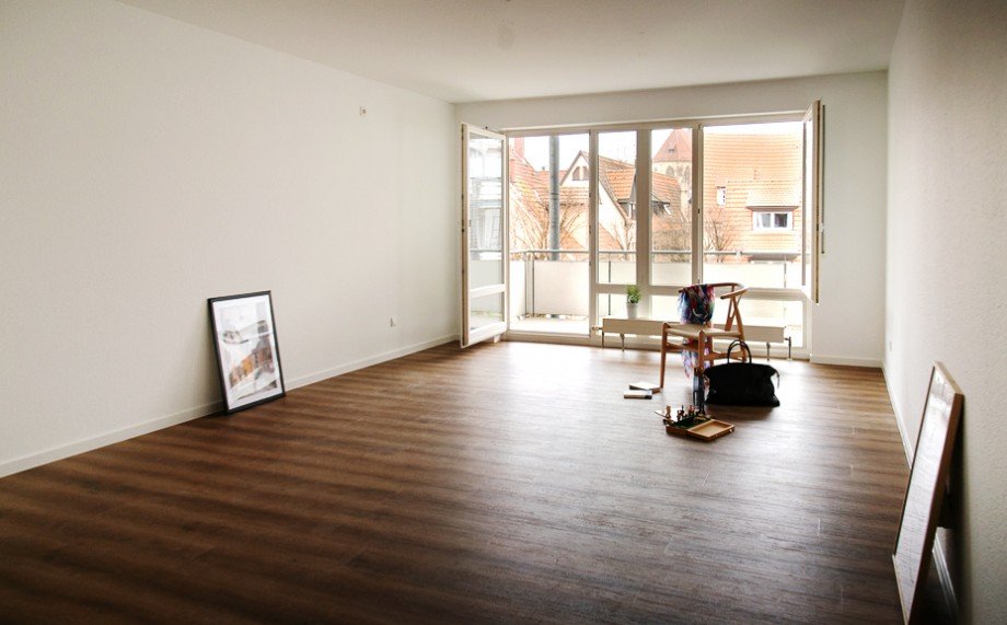 Wohnbereich zum Balkon Etagenwohnung Esslingen