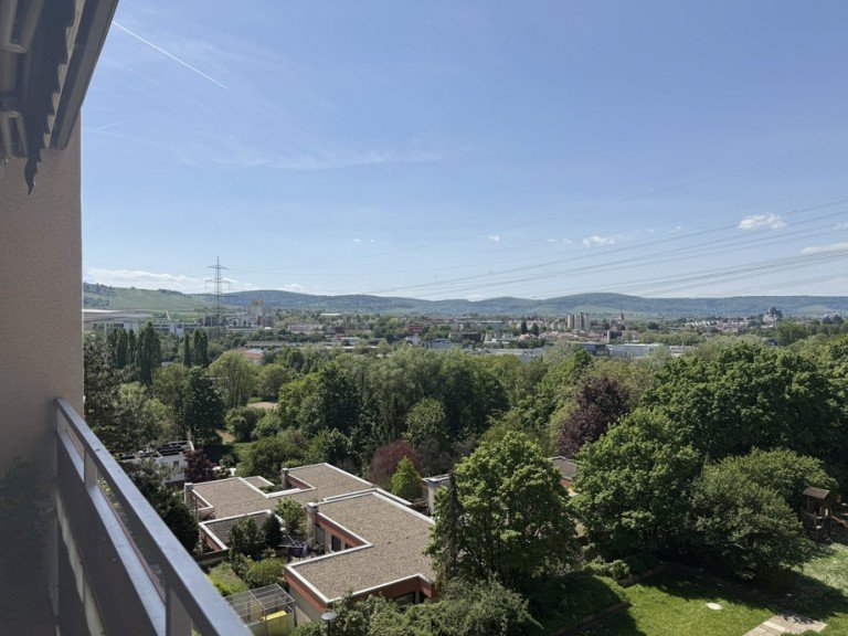 herrlich weiter Blick Weinstadt-Grossheppach Etagenwohnung Naturnah Wohnen mit Weitblick