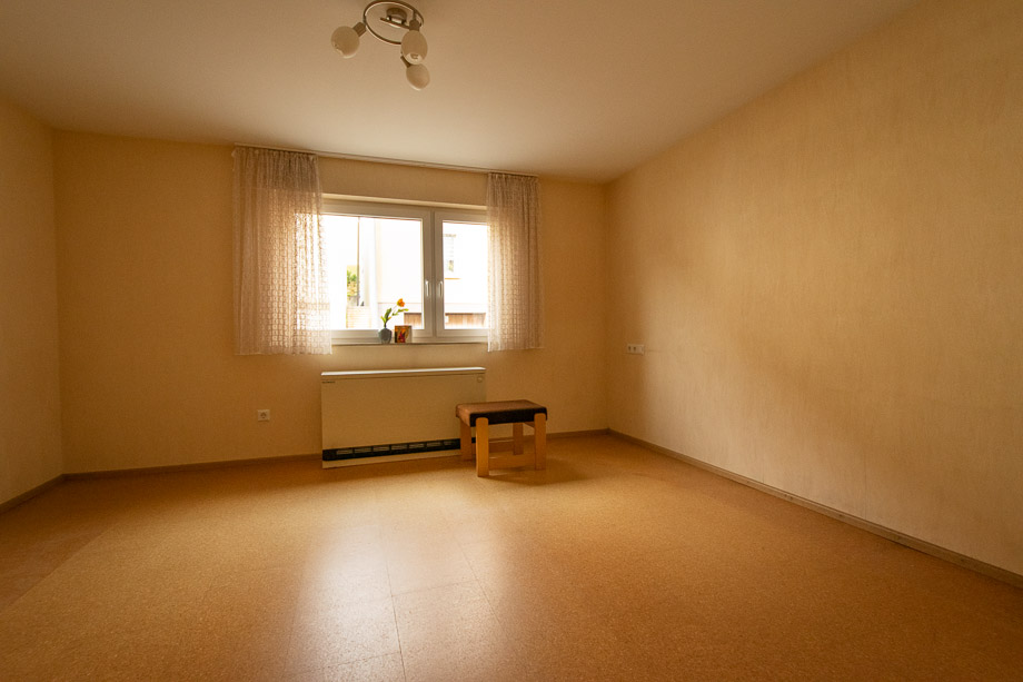 gro�es Elternschlafzimmer Erdgeschosswohnung Denkendorf
