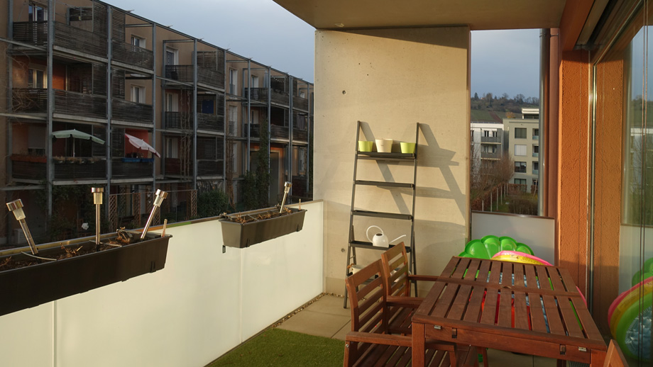 Balkon mit Blick bis zu den Weinbergen Etagenwohnung Esslingen-Gr�ne H�fe
