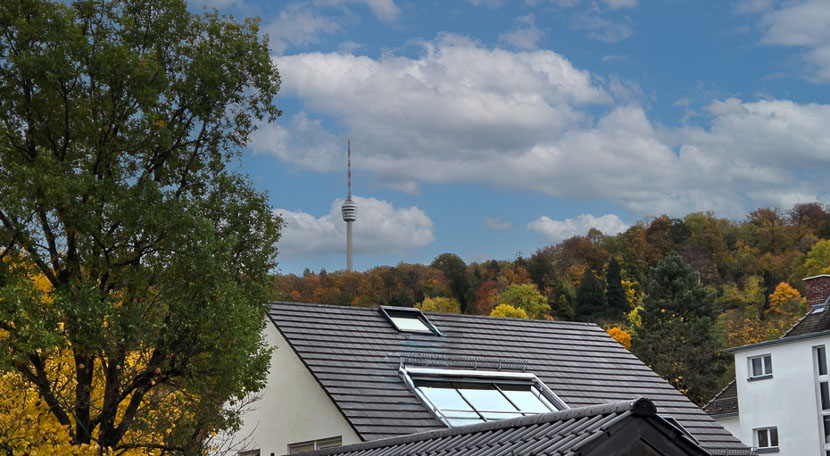 Blick zum Fernsehturm vom Balkon aus Dachgeschosswohnung Stuttgart