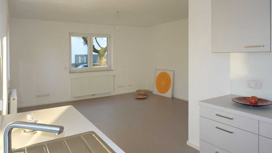 EG Raum mit halboffener Einbauk�che Doppelhaush�lfte Esslingen-Gartenstadt