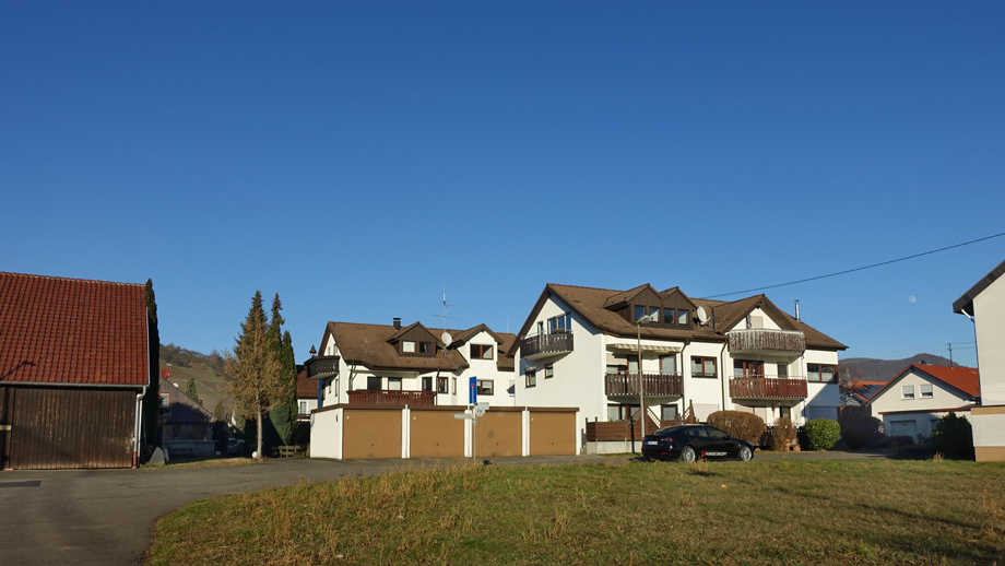 naturnahe, ruhige Lage Dachgeschosswohnung Metzingen-Neuhausen