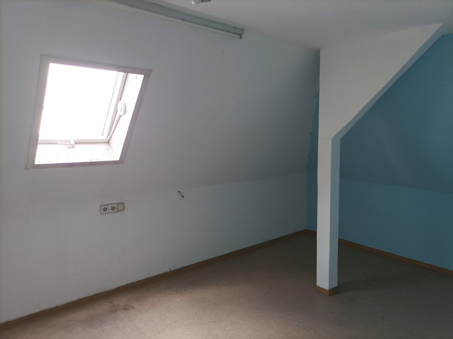 Dachkammer zus�tzlich Wohnung Stuttgart