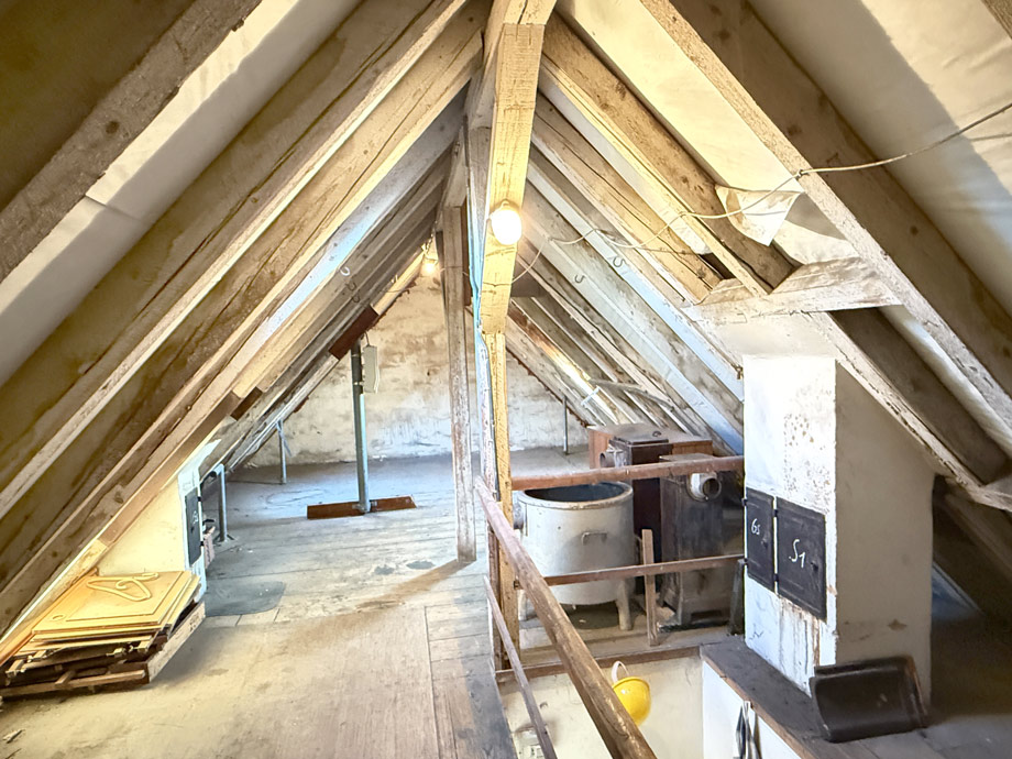 Dachspitz nicht ausgebaut Mehrfamilienhaus Fellbach