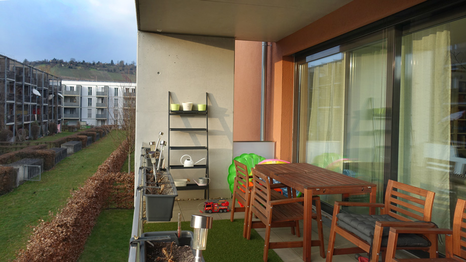 gro�er, �berdachter Westbalkon Etagenwohnung Esslingen-Gr�ne H�fe