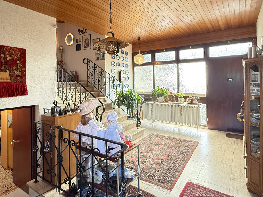 Eingangshalle Einfamilienhaus Esslingen-Serach