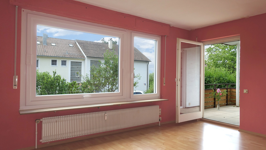 Wohnzimmer Ausgang auf den Balkon Etagenwohnung Esslingen-Lerchen�cker