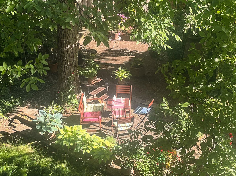 lauschiger Garten Dachgeschosswohnung G�ppingen