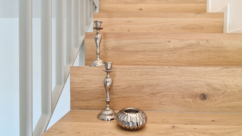 elegante Treppe zur Maisonette Maisonettewohnung Stuttgart-Zuffenhausen