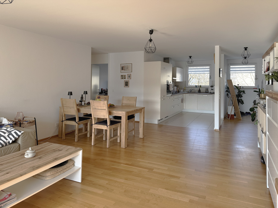 Wohn-/Essraum Etagenwohnung Esslingen-Gr�ne H�fe