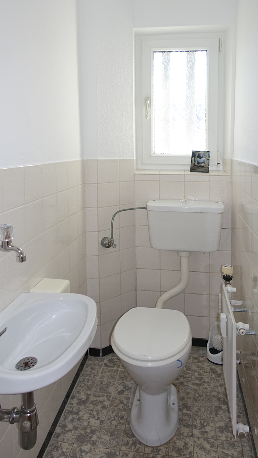 separates WC Etagenwohnung Baltmannsweiler