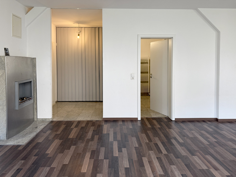 Blick in die Diele Etagenwohnung Esslingen