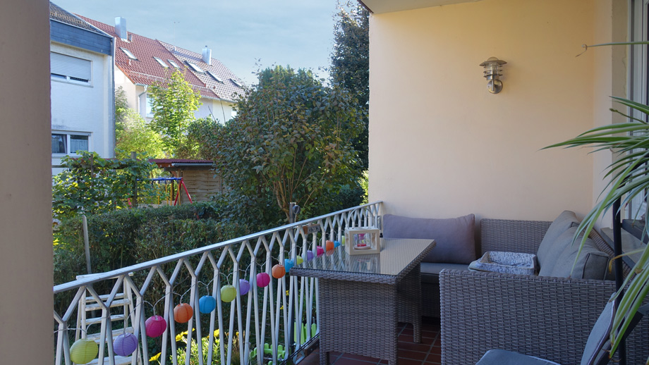 EG Balkon Mehrfamilienhaus Filderstadt-Bernhausen
