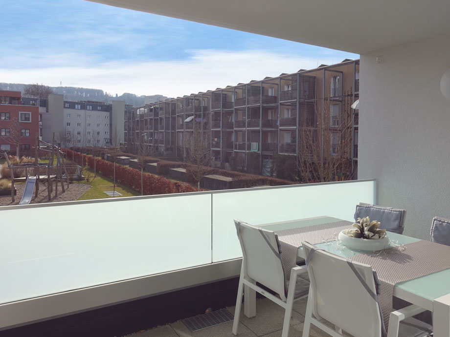 Viel Platz auf dem Balkon Etagenwohnung Esslingen-Gr�ne H�fe