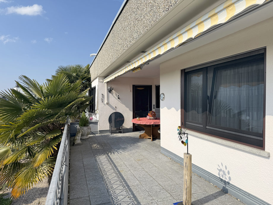 S�d-Balkon Einfamilienhaus Esslingen-Serach