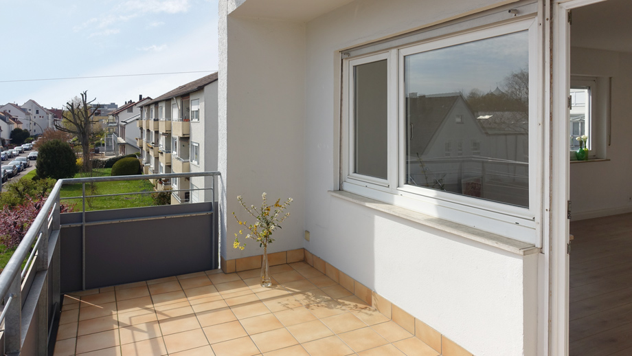 2. OG Balkon Mehrfamilienhaus Fellbach