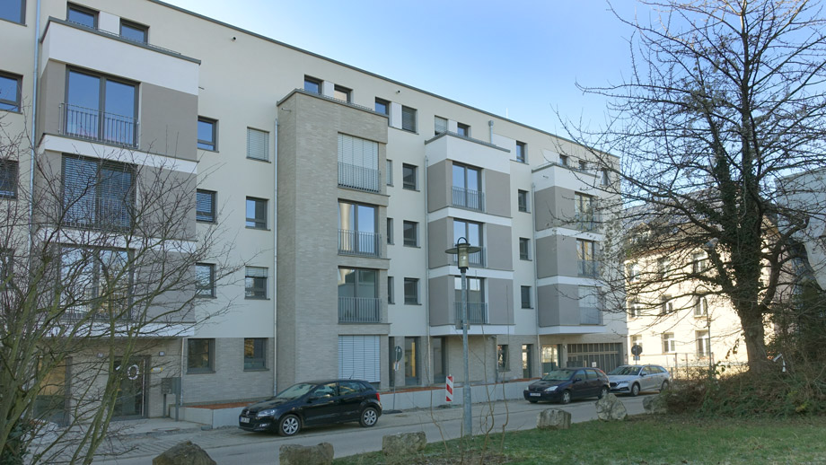 Ansicht Hauseingangsseite Erdgeschosswohnung Esslingen-Hohenkreuz